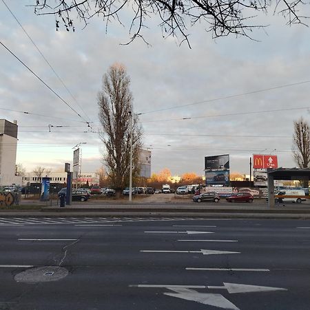 Lady Mabel'S Apartment Near To Arena, Puskas Stadion And City Park, With Guarded Parking Place Budapest Kültér fotó