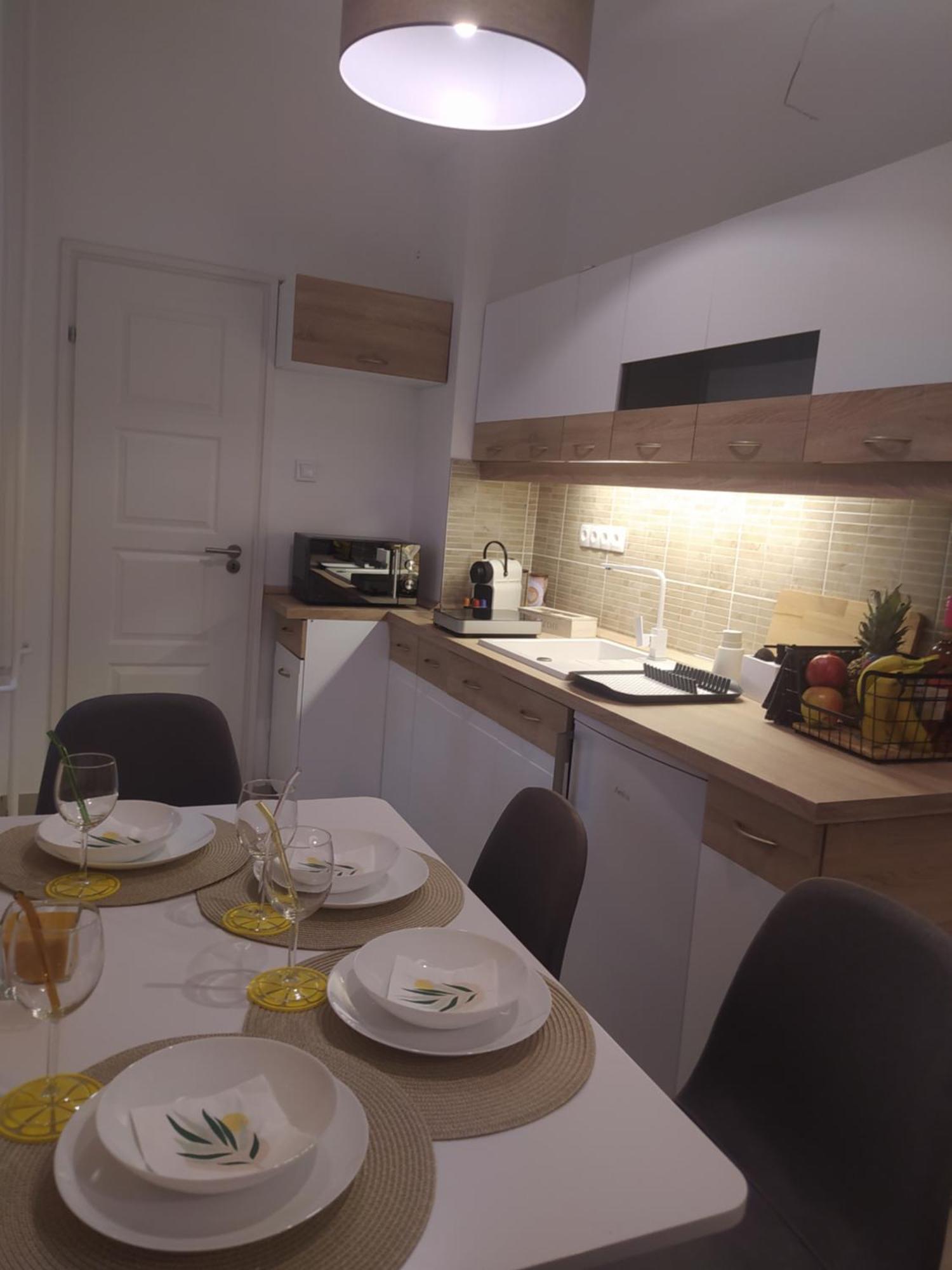 Lady Mabel'S Apartment Near To Arena, Puskas Stadion And City Park, With Guarded Parking Place Budapest Kültér fotó
